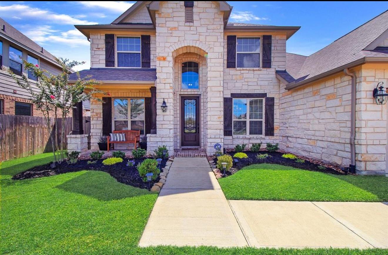 18002 Heartsong Drive