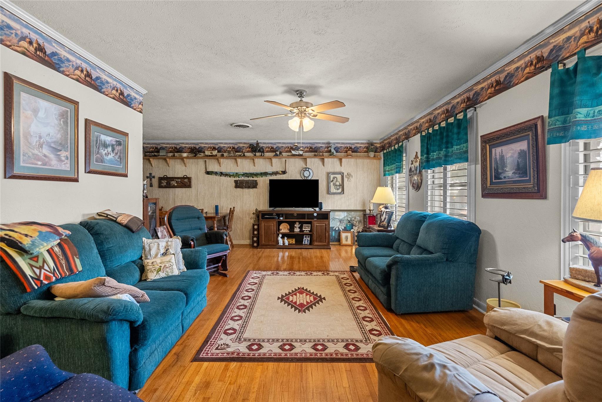 1904 Amy Drive