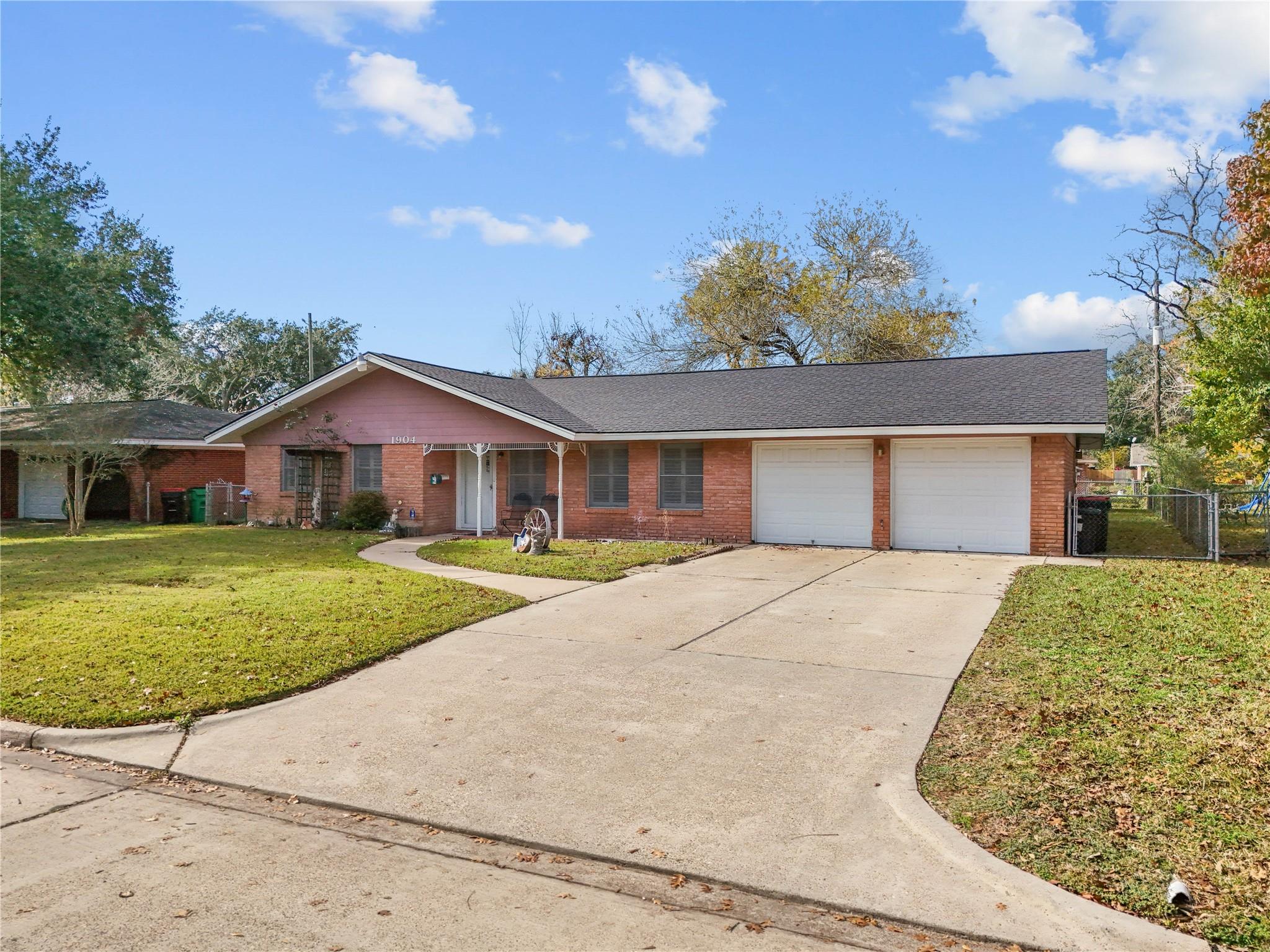 1904 Amy Drive