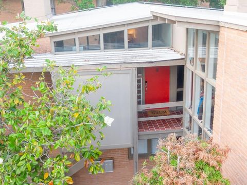 Photo of 5222 Memorial Drive #5222, Houston, TX 77007 (MLS # 90859277)