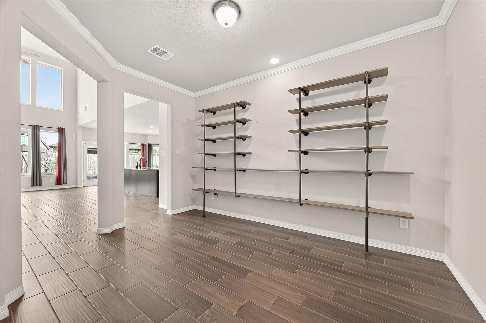 907 Warm Summer Drive