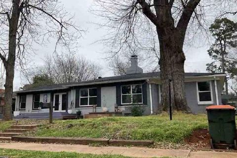 2108 S Wall Avenue Tyler TX 75701