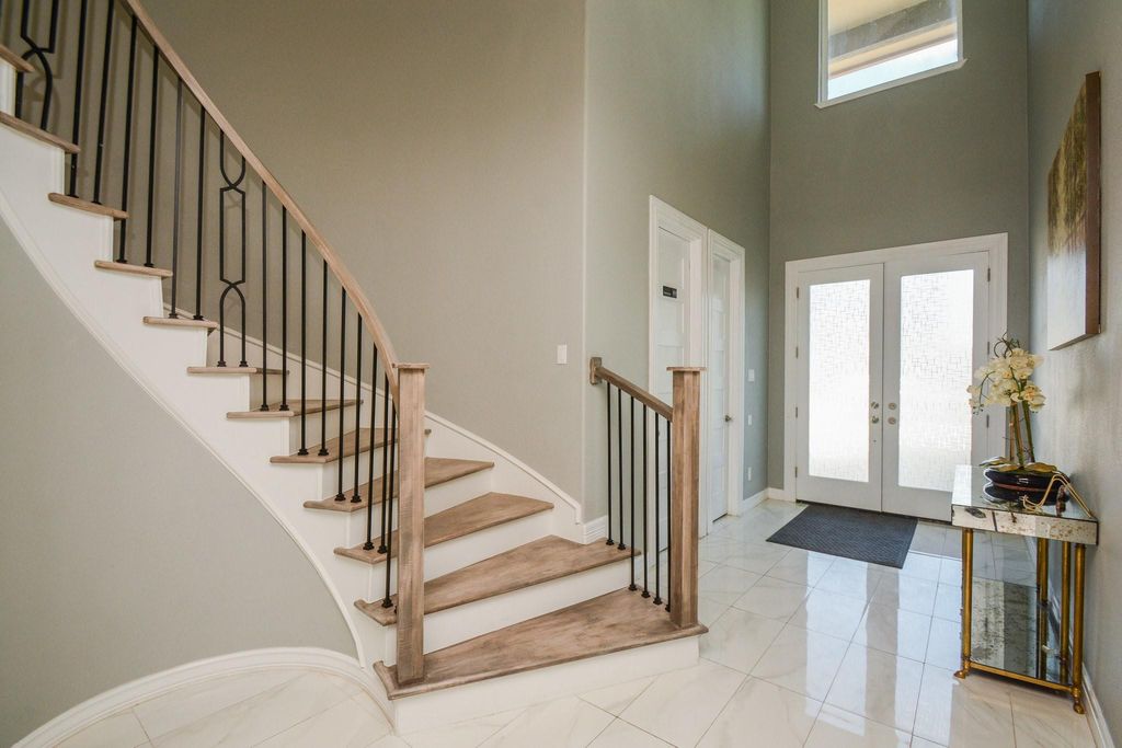 Photo of 5513 Lotus Street, Houston, TX 77085 (MLS # 20480530)