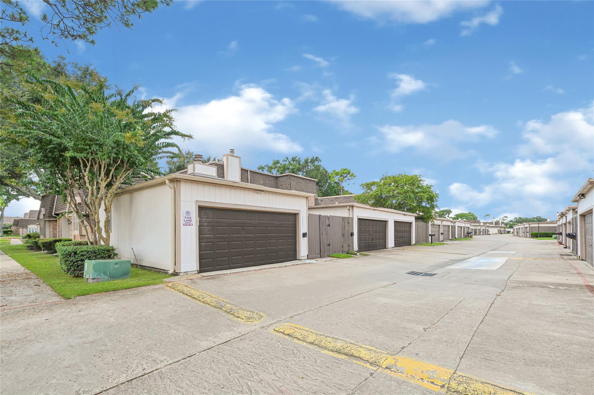2803 Camelot Lane