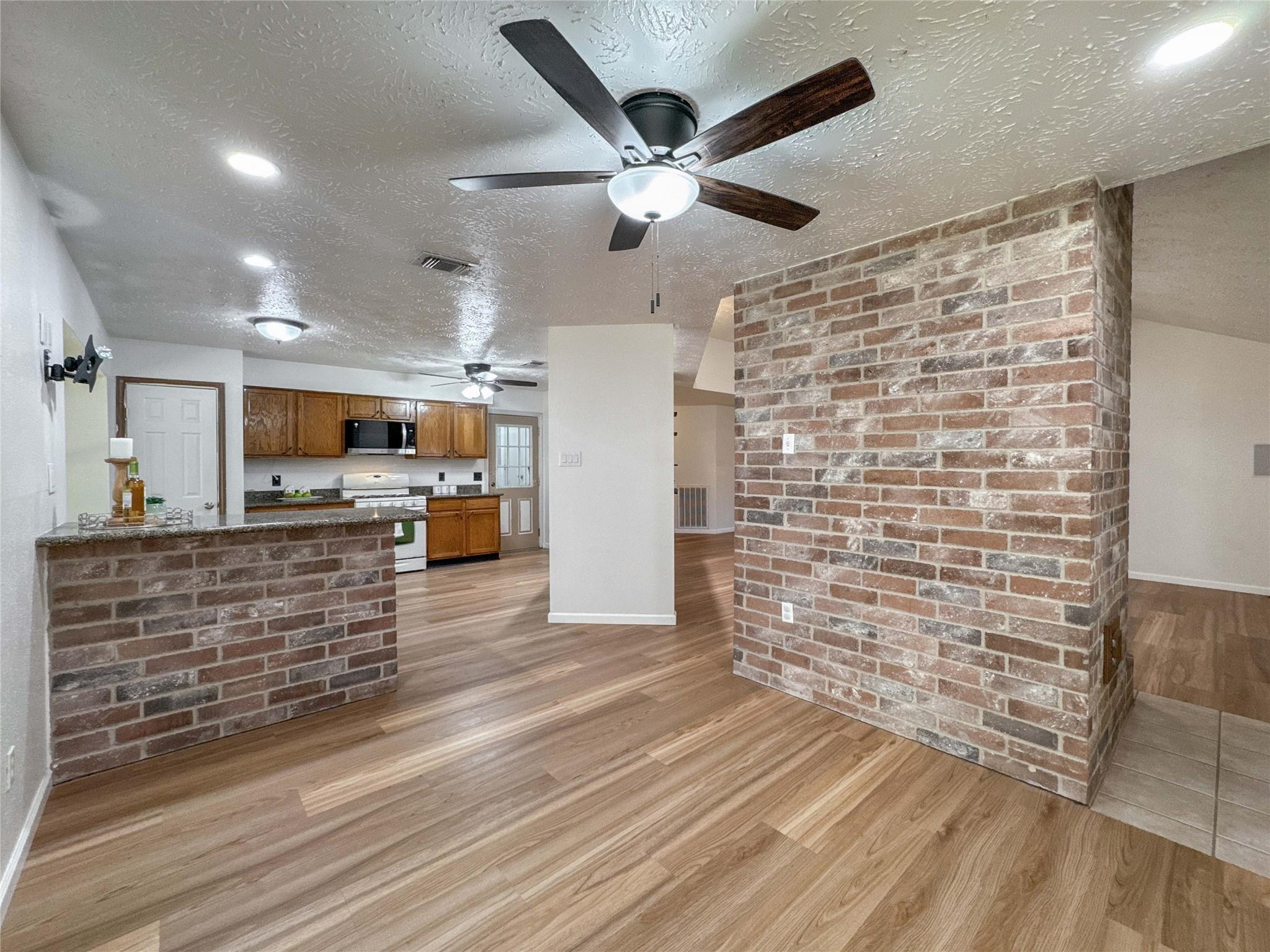 4330 Glen Avon Drive