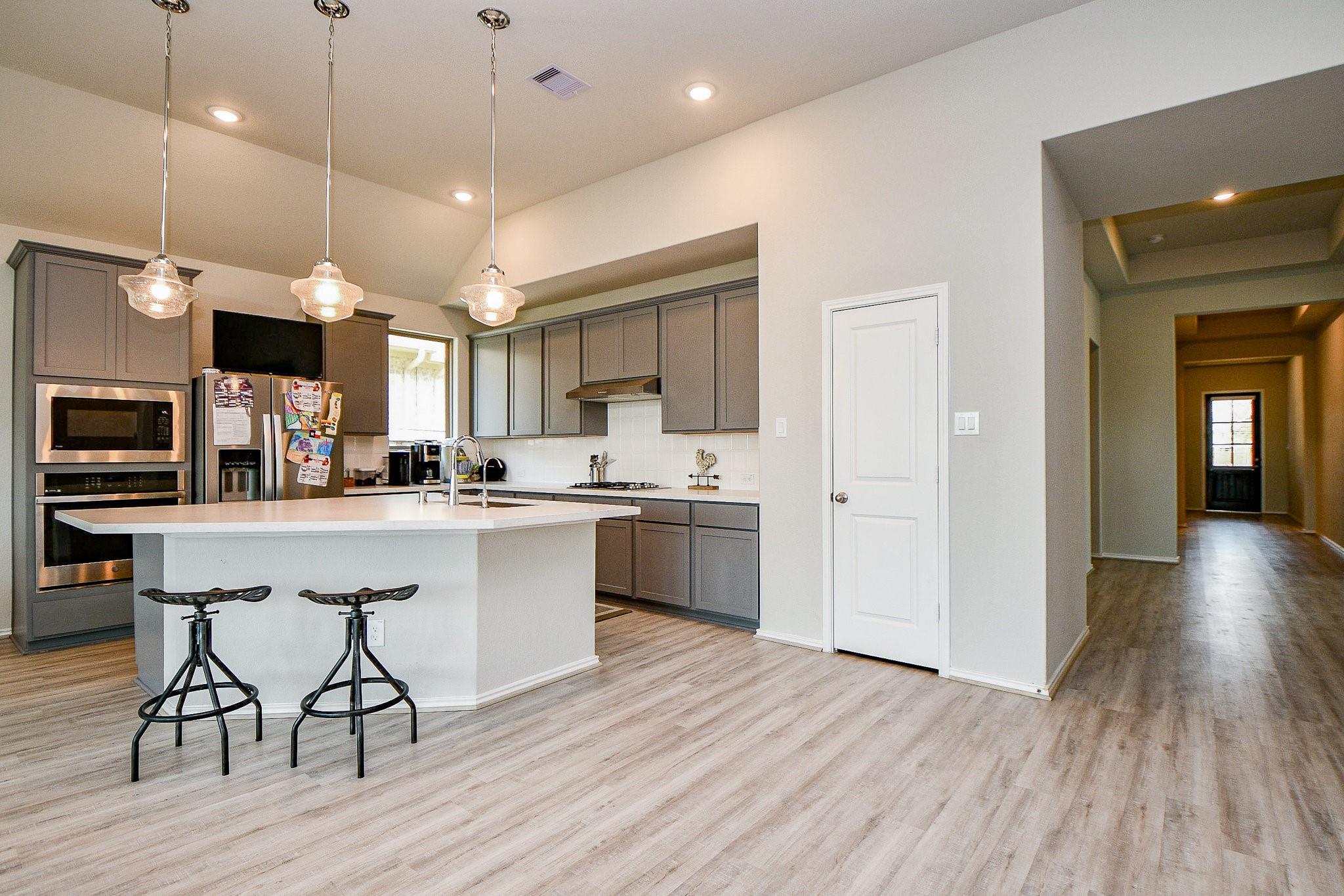 13831 Via Toluca Trail