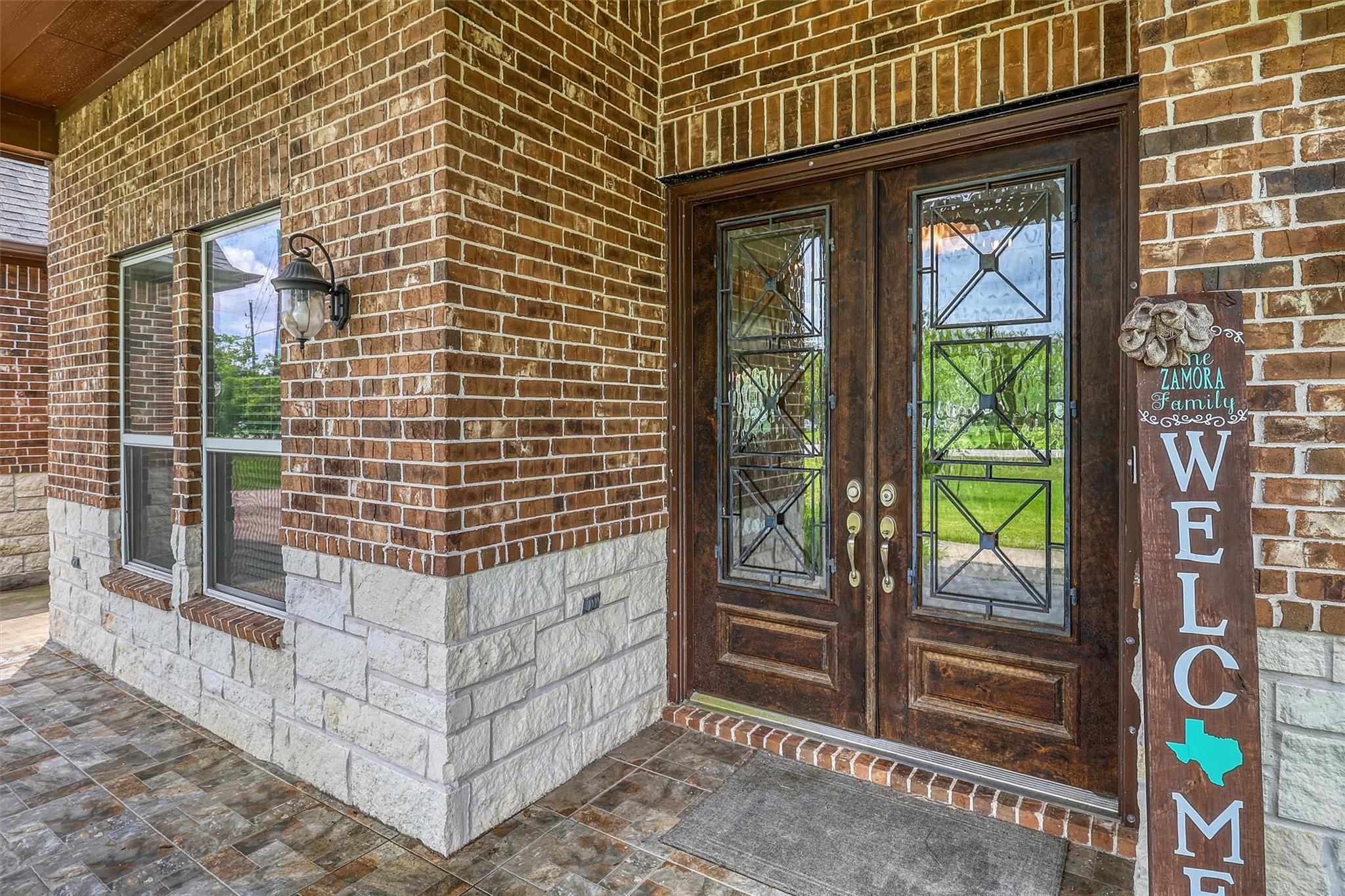 2111 Geronimo Lane