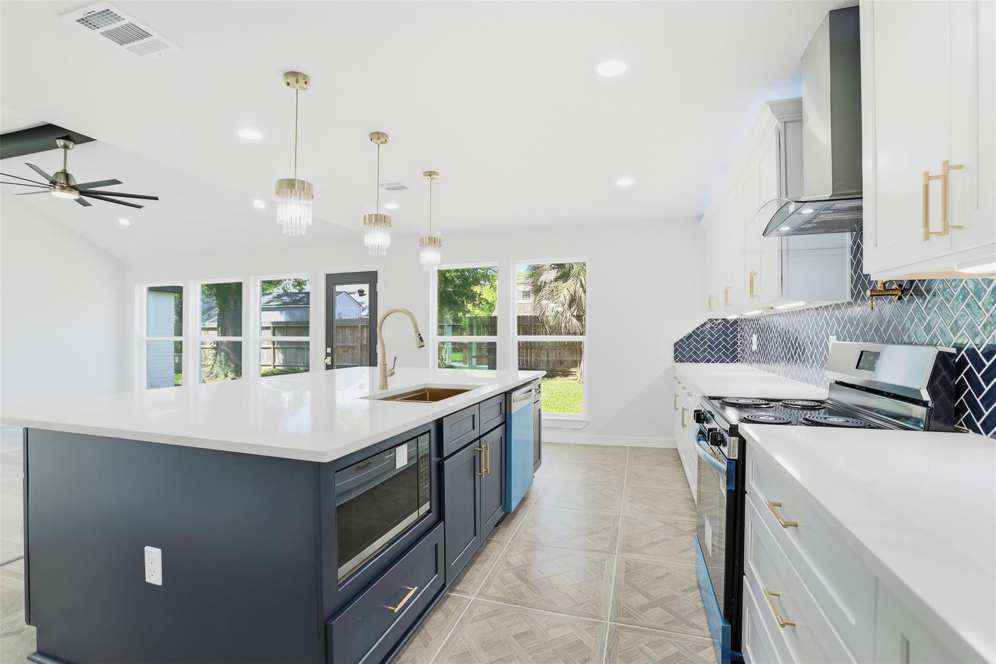 1722 Cherry Bend Drive