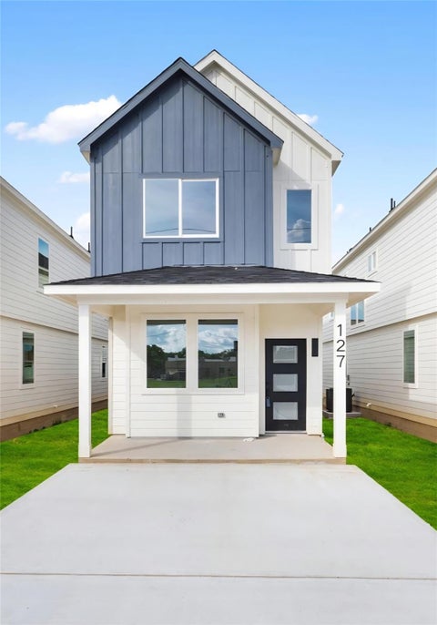 Photo of 127 S Virginia Street, La Porte, TX 77571 (MLS # 35499952)