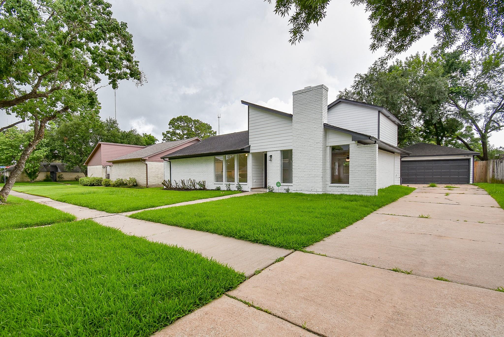 1815 Mustang Springs Drive