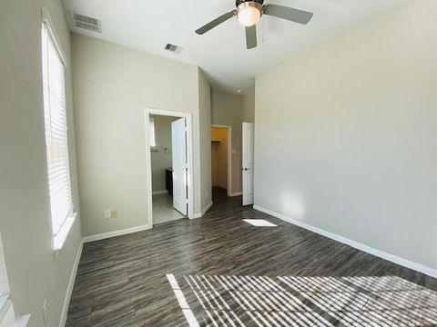 Tiny photo for 3231 Cloud Crest Lane, League City, TX 77539 (MLS # 45280817)