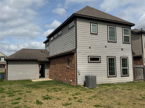 Tiny photo for 3231 Cloud Crest Lane, League City, TX 77539 (MLS # 45280817)