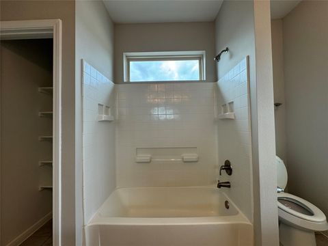 Tiny photo for 3231 Cloud Crest Lane, League City, TX 77539 (MLS # 45280817)