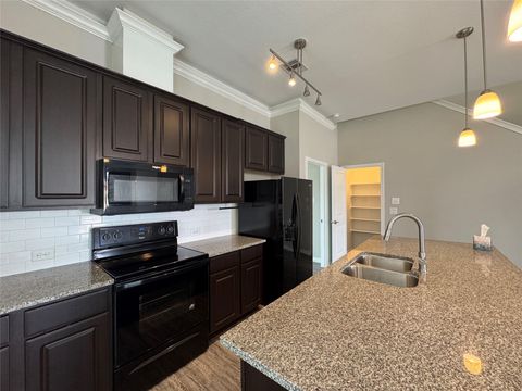 Tiny photo for 3231 Cloud Crest Lane, League City, TX 77539 (MLS # 45280817)