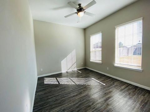 Tiny photo for 3231 Cloud Crest Lane, League City, TX 77539 (MLS # 45280817)