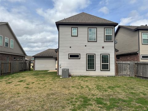 Tiny photo for 3231 Cloud Crest Lane, League City, TX 77539 (MLS # 45280817)