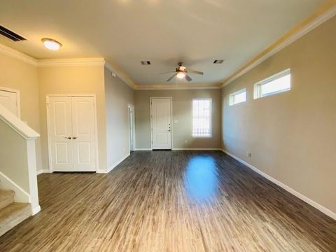 Tiny photo for 3231 Cloud Crest Lane, League City, TX 77539 (MLS # 45280817)