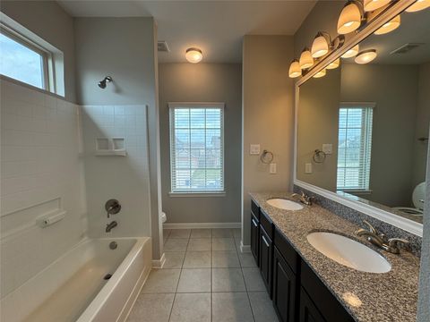 Tiny photo for 3231 Cloud Crest Lane, League City, TX 77539 (MLS # 45280817)