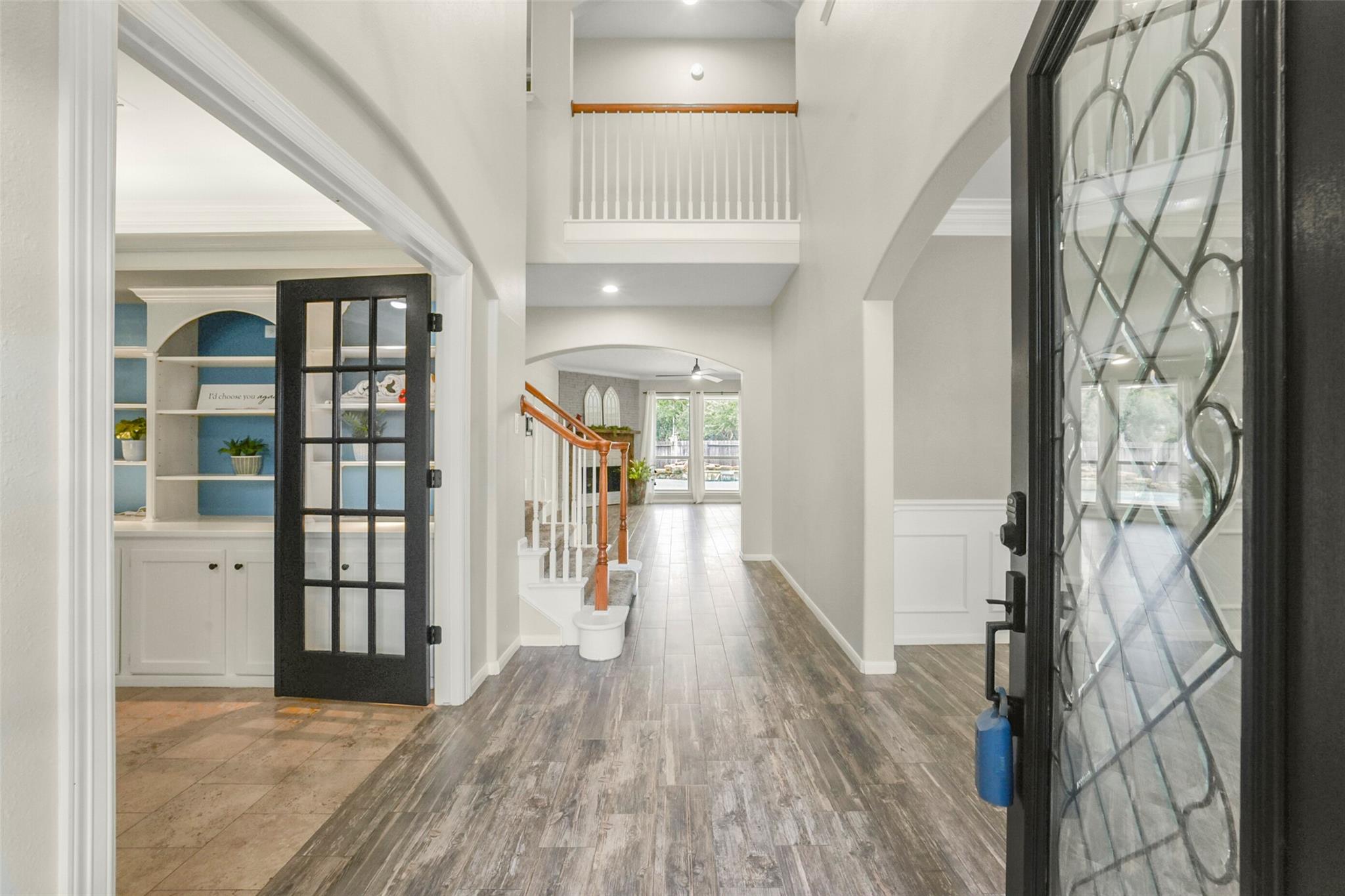 15730 Lake Loop Drive