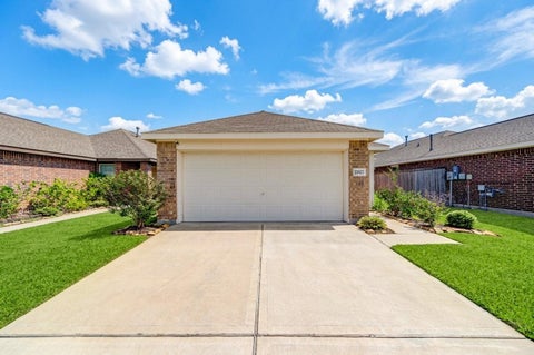 Photo of 26923 Winward Creek Trail, Katy, TX 77493 (MLS # 66851195)