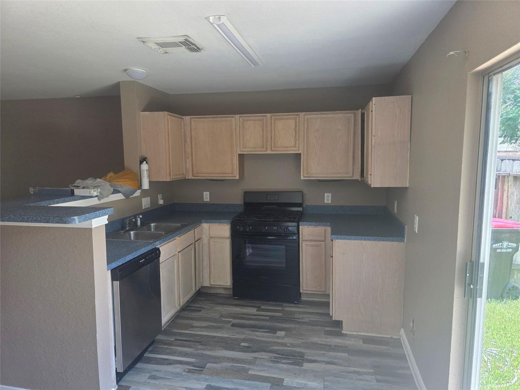 Photo of 15515 Martineau Street, Houston, TX 77032 (MLS # 69764472)