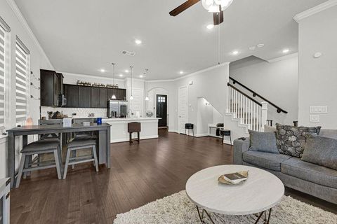 Photo of 1913 Kirby Landing Drive, Houston, TX 77051 (MLS # 97498125)