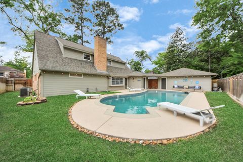 Photo of 563 Landfall Lane, Conroe, TX 77302 (MLS # 83072620)