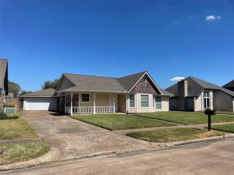Photo of 302 Yorkshire Court, Deer Park, TX 77536 (MLS # 59368094) Photo of 302 Yorkshire Court, Deer Park, TX 77536 (MLS # 59368094)
