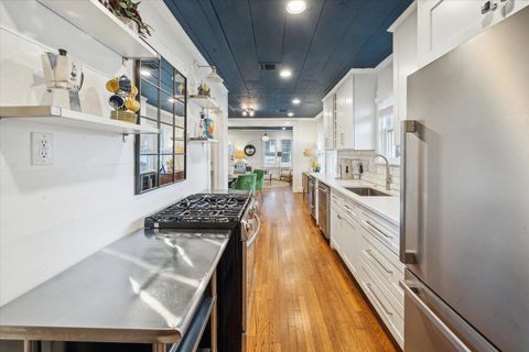 Tiny photo for 548 Granberry Street, Houston, TX 77007 (MLS # 13522992)