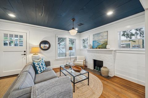 Tiny photo for 548 Granberry Street, Houston, TX 77007 (MLS # 13522992)