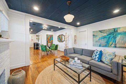 Tiny photo for 548 Granberry Street, Houston, TX 77007 (MLS # 13522992)