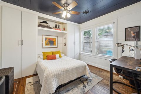 Tiny photo for 548 Granberry Street, Houston, TX 77007 (MLS # 13522992)