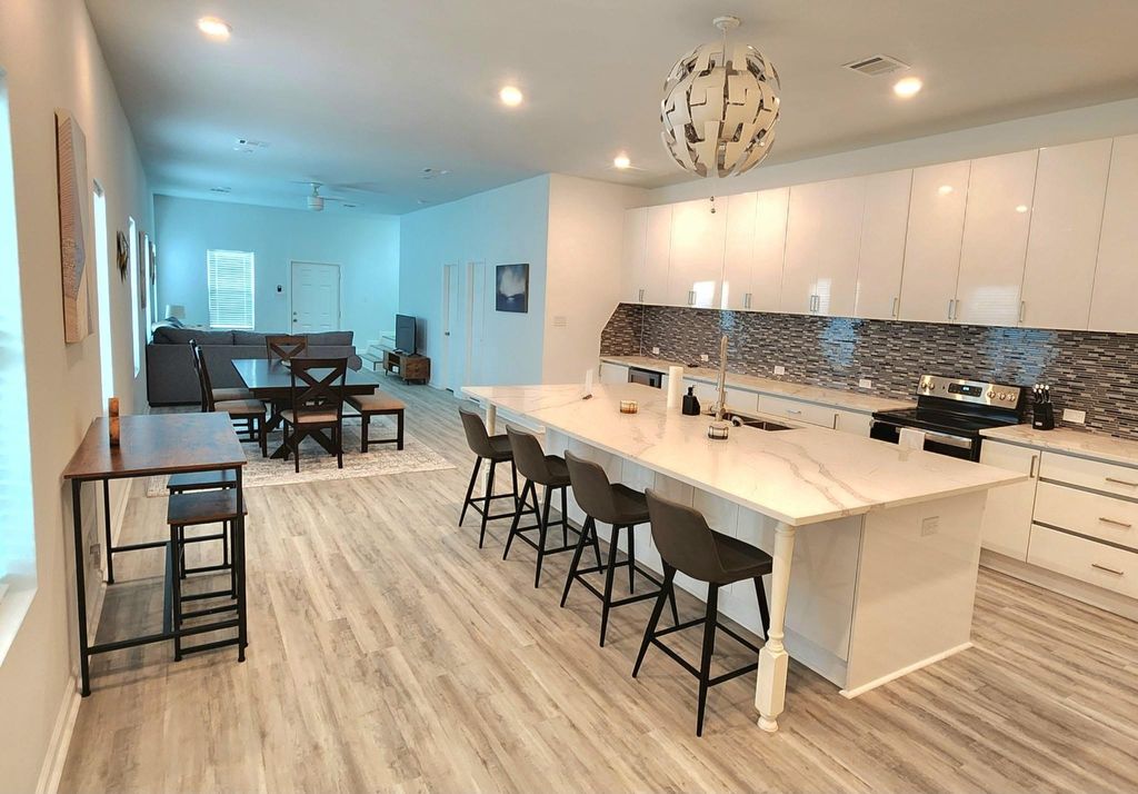 Photo of 4123 Avenue M 1/2, Galveston, TX 77550 (MLS # 43232744)