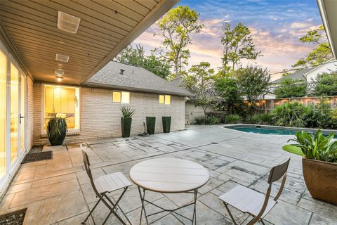 Tiny photo for 12326 Old Oaks Drive, Houston, TX 77024 (MLS # 91917461)
