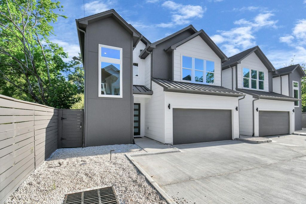 Photo of 6551 Sealey Street, Houston, TX 77091 (MLS # 87256386)