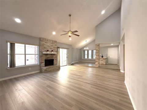 Photo of 8322 Sandy Glen Lane, Houston, TX 77071 (MLS # 97193355)