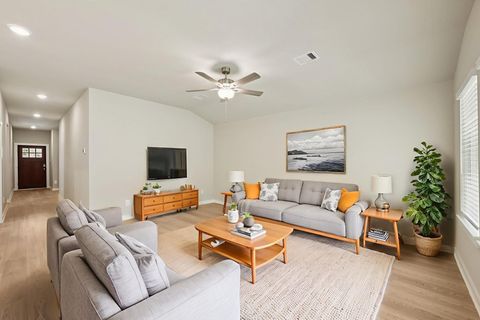 Photo of 17849 Stone Terrace Lane, Montgomery, TX 77316 (MLS # 39043911)