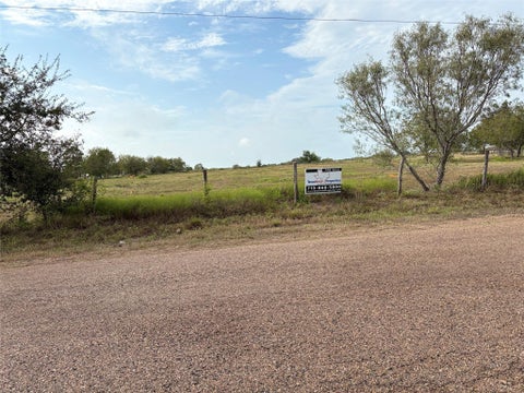 Photo of 1466 Cr 253, Weimar, TX 78962 (MLS # 32568330)