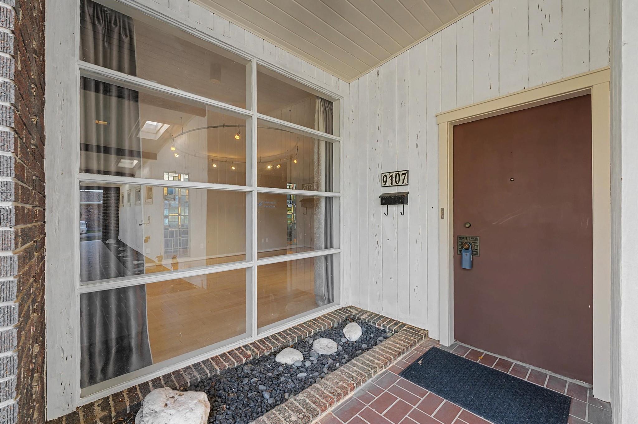 9107 Timberside Drive