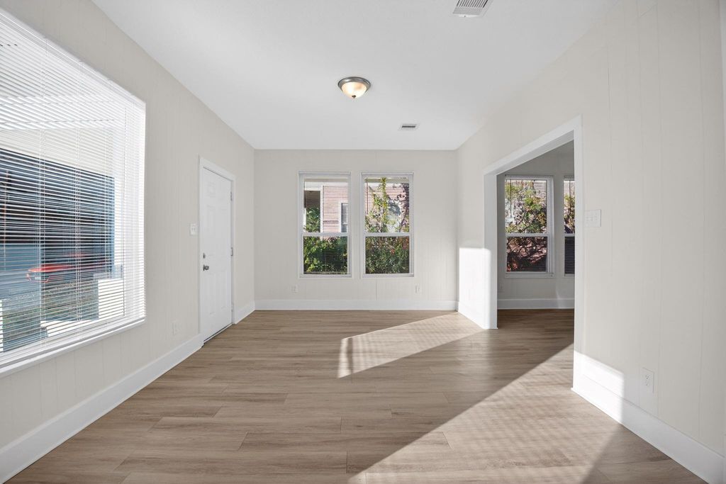 Photo of 304 W Vulcan Street, Brenham, TX 77833 (MLS # 14717184)