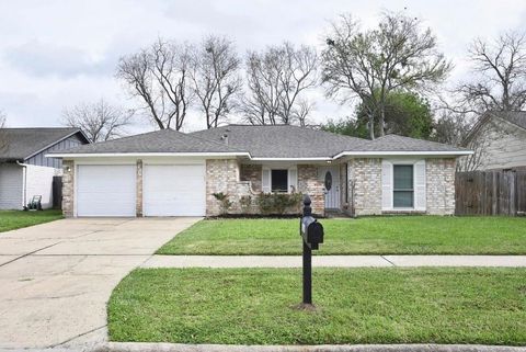 Photo of 1310 Barrowgate Drive, Sugar Land, TX 77498 (MLS # 25665051)