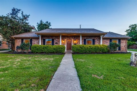 Photo of 6031 Mcknight Street, Houston, TX 77035 (MLS # 57264909)