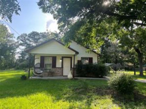 Tiny photo for 1131 W Front Street, Sealy, TX 77474 (MLS # 31522888)