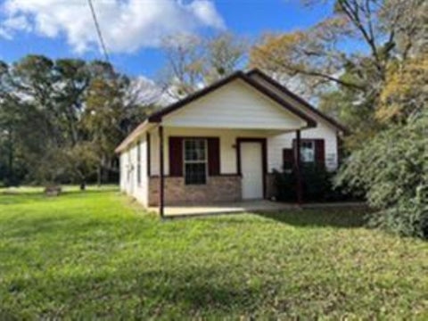 Photo of 1131 W Front Street, Sealy, TX 77474 (MLS # 31522888)