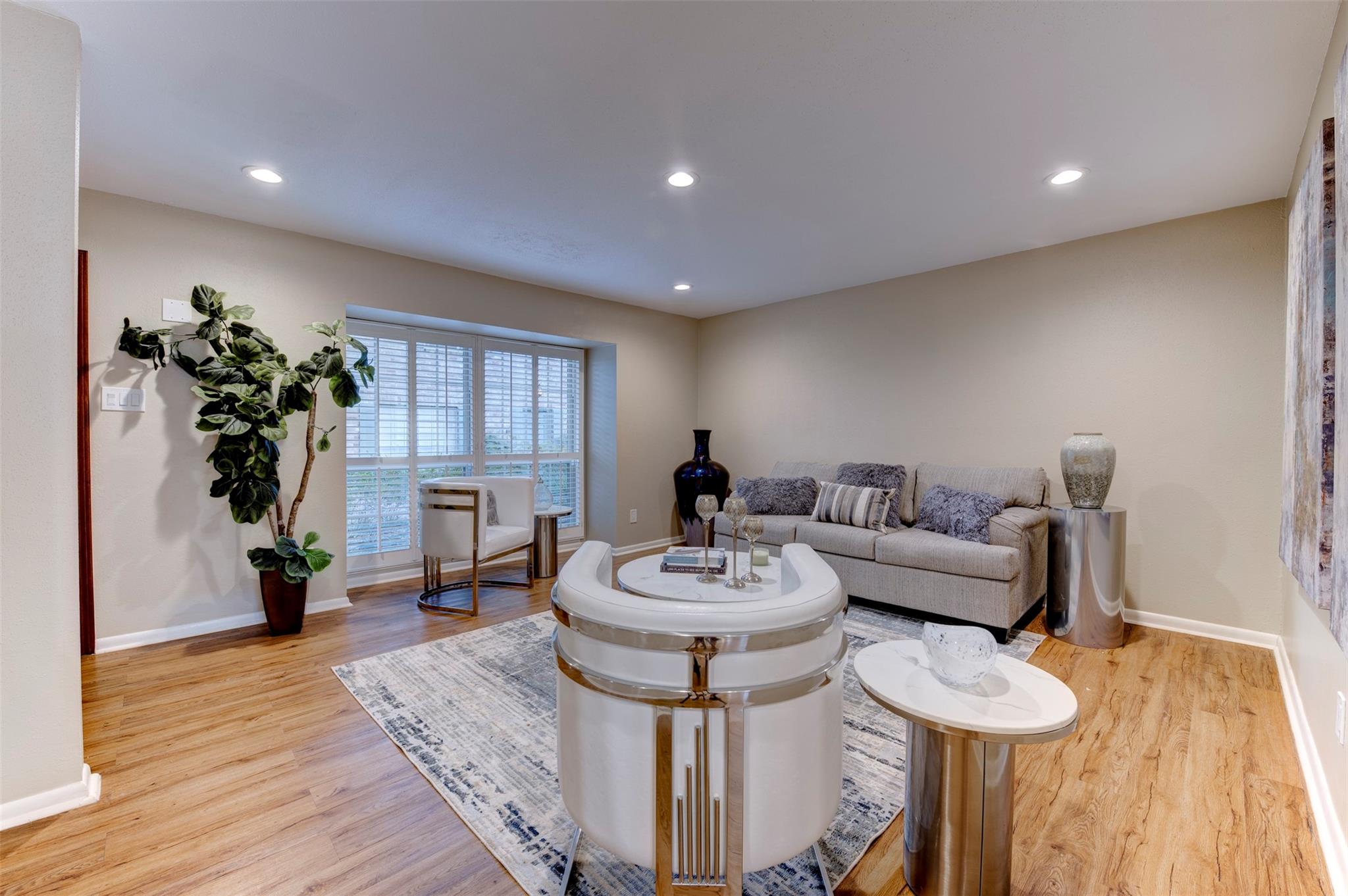 6427 Olympia Drive 114