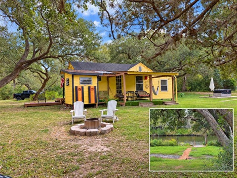 Photo of 341 Cr 355, Elmaton, TX 77440 (MLS # 80309417)
