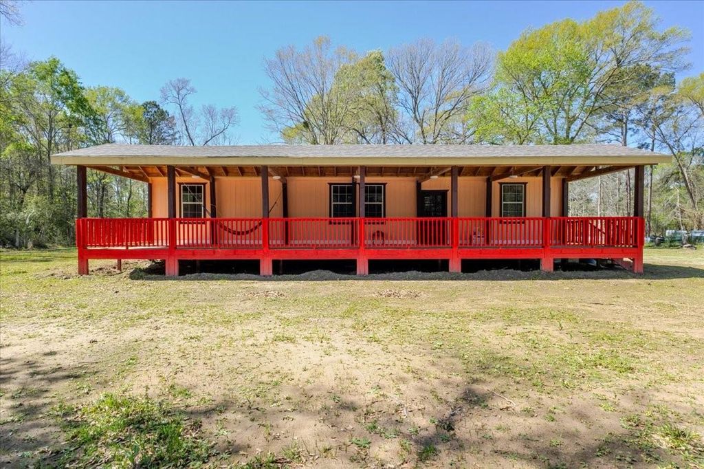 Photo of 691 Willow Drive, Shepherd, TX 77371 (MLS # 12552983)