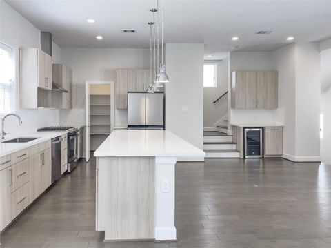 Tiny photo for 1520 Rosalie Street, Houston, TX 77004 (MLS # 90716683)