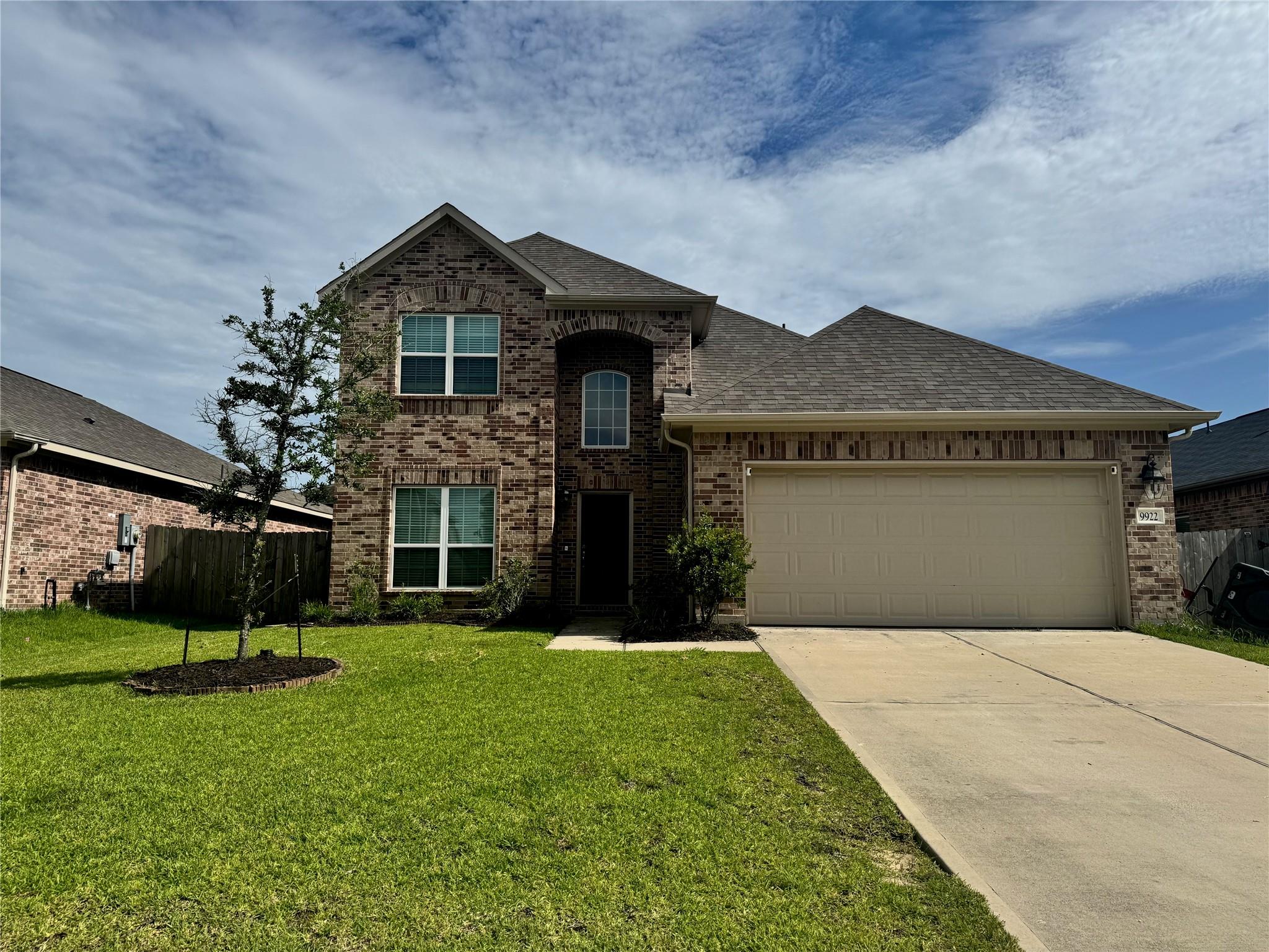 9922 Pine Forest Court