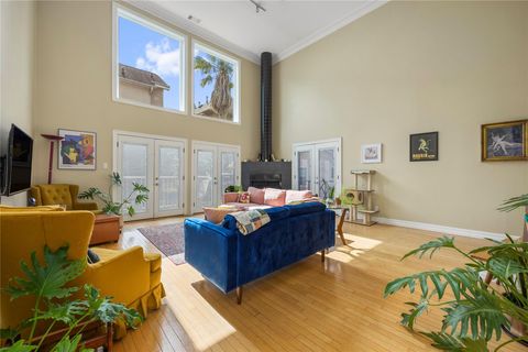 Photo of 2415 Dunlavy Street #1/2, Houston, TX 77006 (MLS # 71762252)